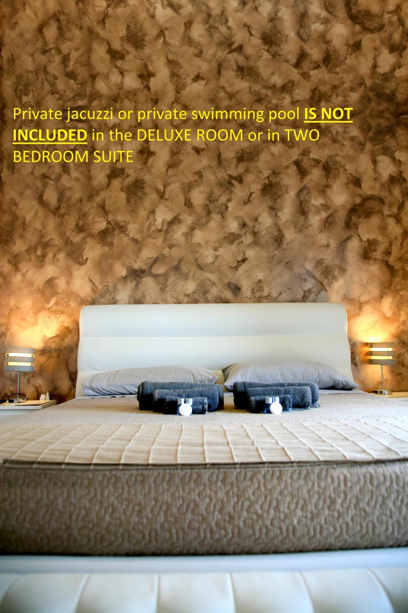 Penthouse Station Luxury Suites & Apartment Бриндизи Экстерьер фото