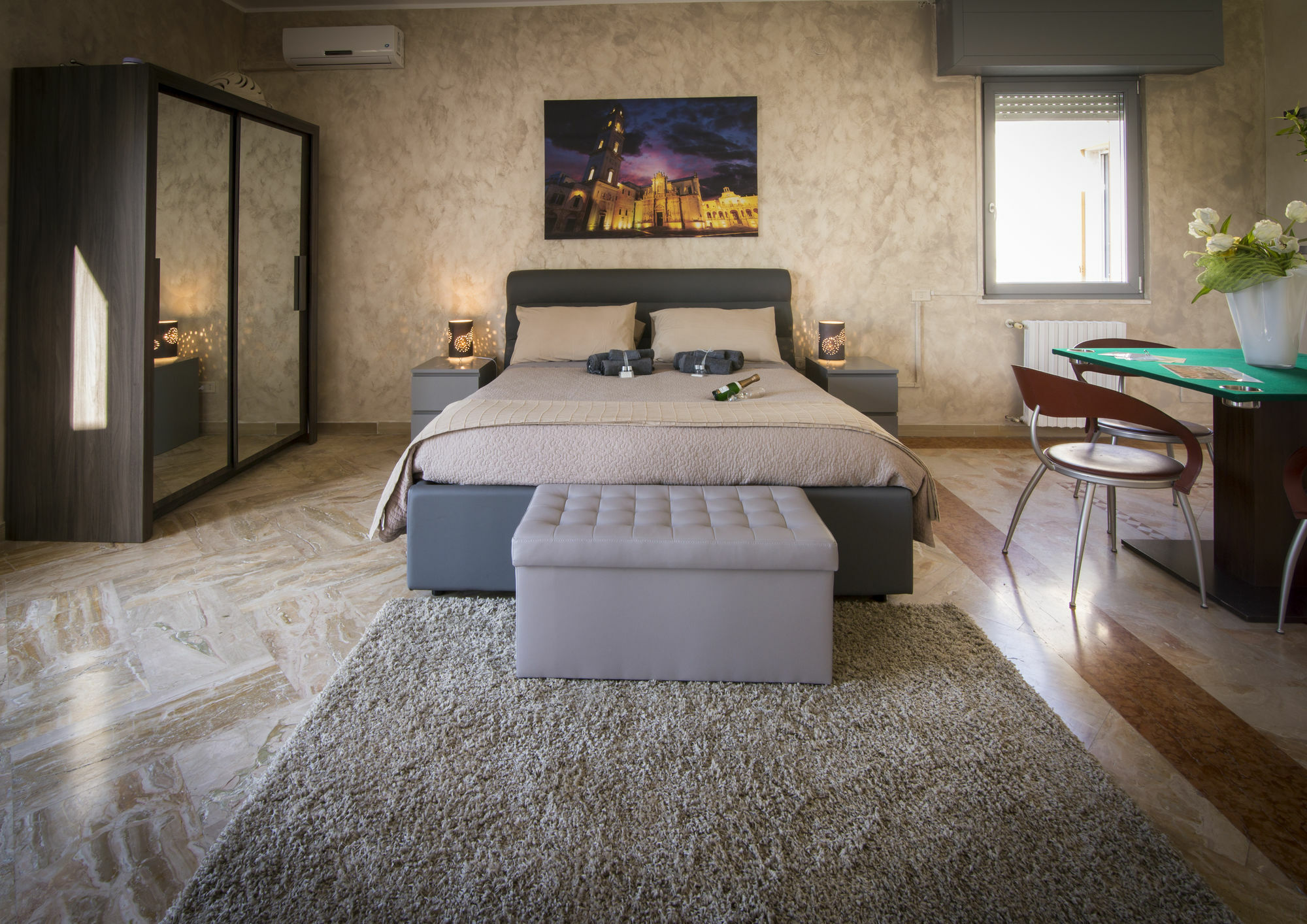 Penthouse Station Luxury Suites & Apartment Бриндизи Экстерьер фото