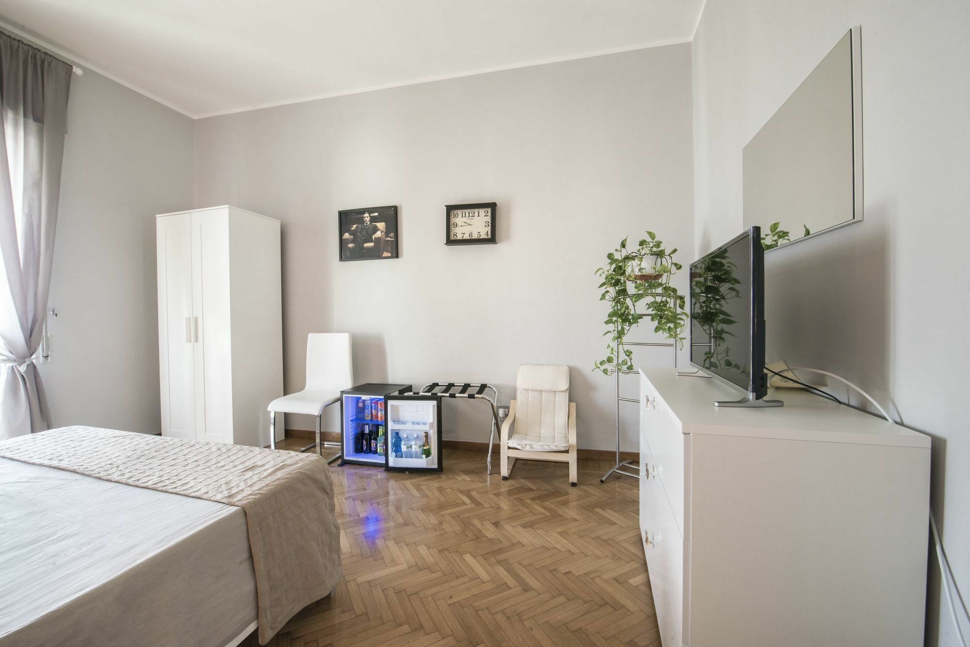 Penthouse Station Luxury Suites & Apartment Бриндизи Экстерьер фото
