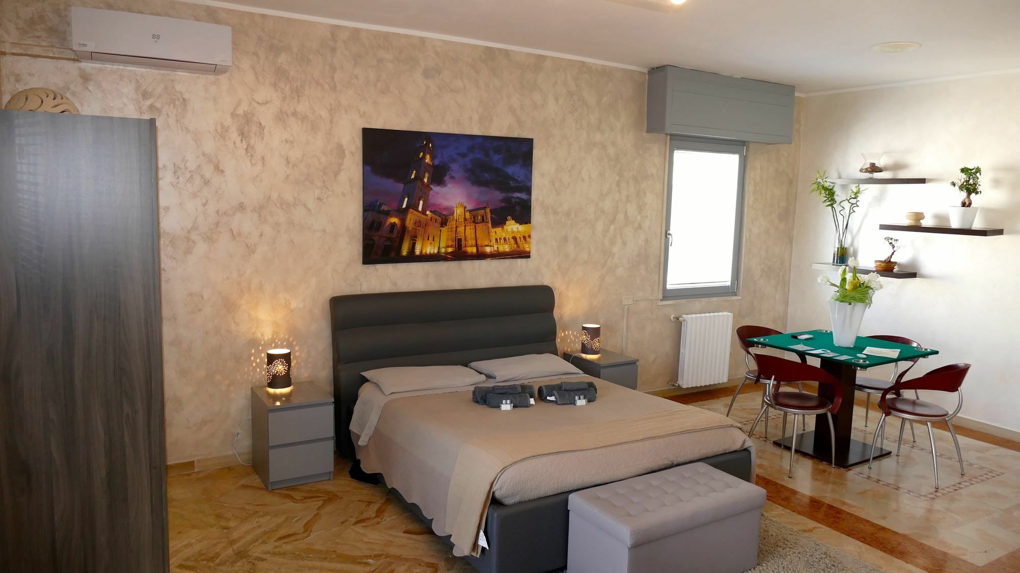 Penthouse Station Luxury Suites & Apartment Бриндизи Экстерьер фото