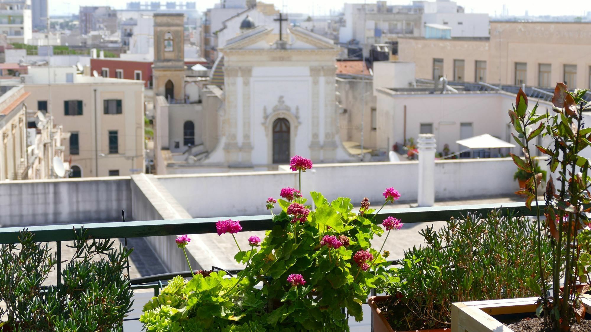 Penthouse Station Luxury Suites & Apartment Бриндизи Экстерьер фото